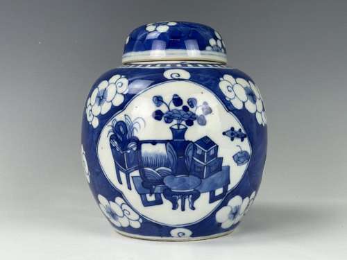 Chinese Ice Plum Blue White Porcelain Lidded Jar
