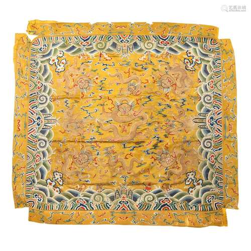 A YELLOW-GROUND GOLD-EMBROIDERED 'DRAGON' MAT