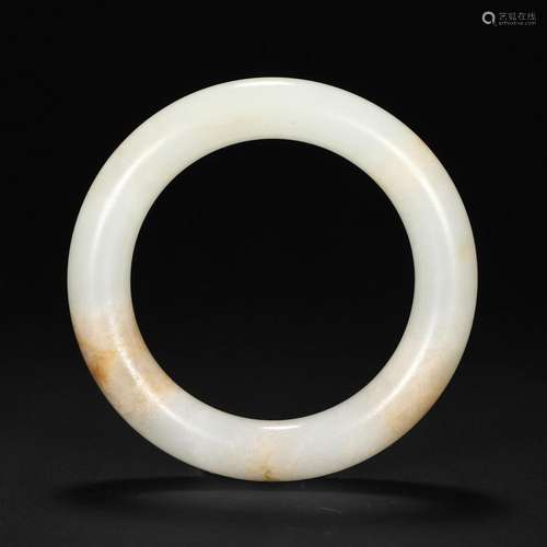 A WHITE JADE BRACELET