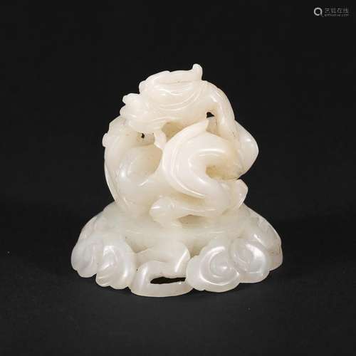 A WHITE JADE 'DRAGON' INCENSE BURNER COVER