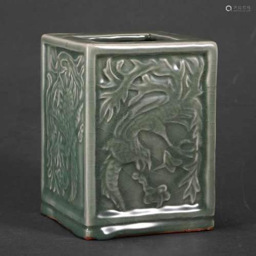 A LONGQUAN CELADON SQUARED BRUSHPOT