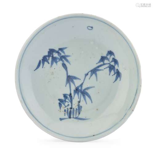 BLUE AND WHITE 'BAMBOO' DISH MING DYNASTY, TIANQI PERIOD