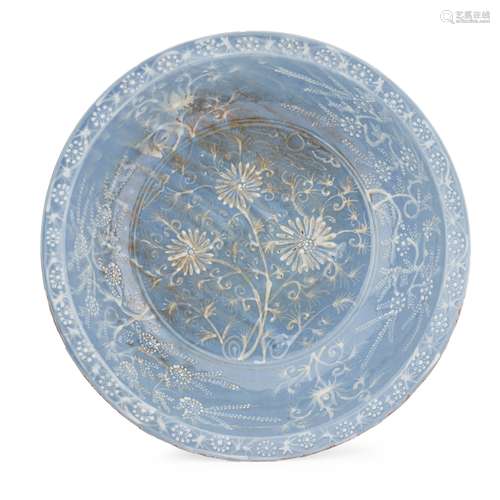 LARGE ZHANGZHOU (SWATOW) SLIP-DECORATED BOWL MING DYNASTY, L...