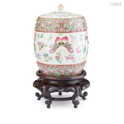 FAMILLE ROSE BARREL-FORM JAR WITH COVER QING DYNASTY, 19TH C...