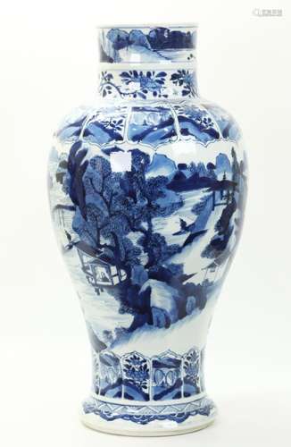 Chinese Kangxi ca 1700 Blue & White Porcelain Vase