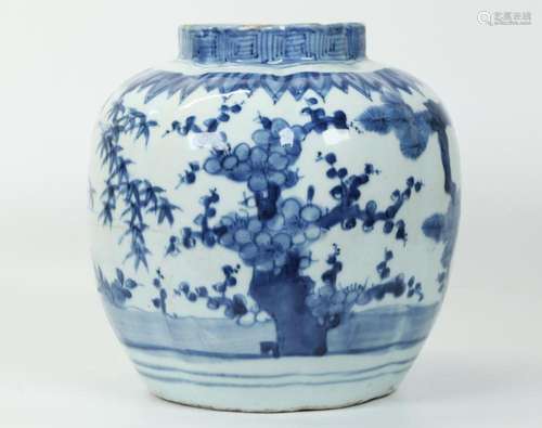 Chinese Ming Blue & White Porcelain 8 Lobed Jar