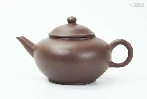 Chinese Dark Brown Yixing Standard Teapot