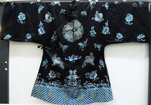 Large Chinese Qing Lady's Butterfly & Flower Robe