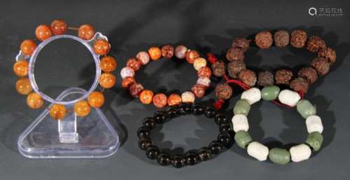 GROUP OF FINE BRACELETS