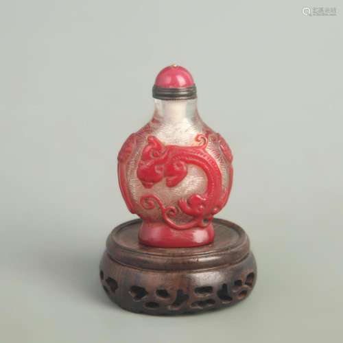A FINE DRAGON CARVING GLASS MADE SNUFF BOTTLE