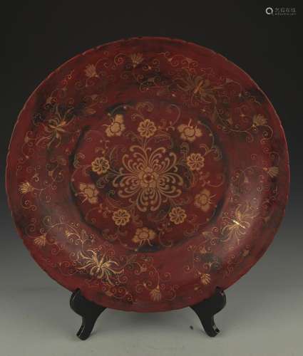 GILT-LACQUERED WOOD FLOWER PATTERN WOOD PLATE