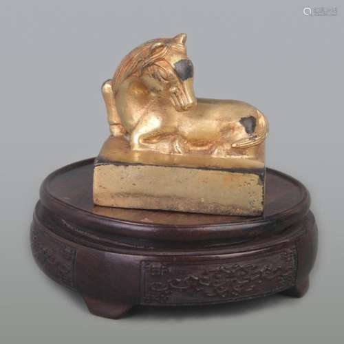 RARE GILT BRONZE ANIMAL TOP PATTERN BRONZE SEAL