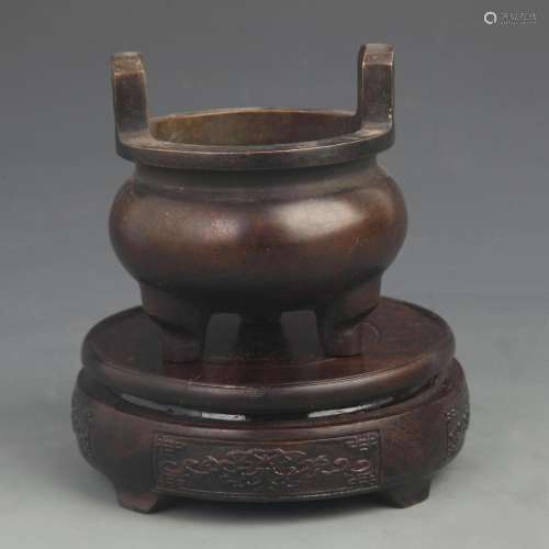 A FINE TWO HANDLE DING STYLE TRIPOD FOOT INCENSE BURNER