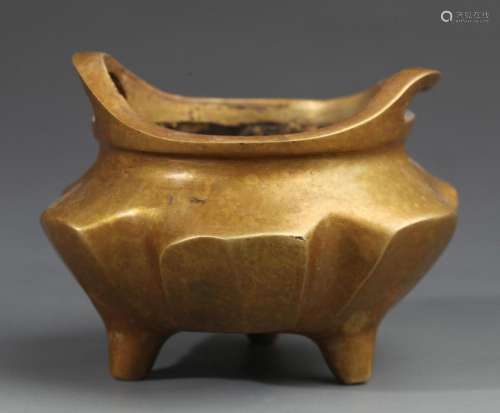 A TRIPOD BRONZE INCENSE BURNER WITH TWO HANDLE