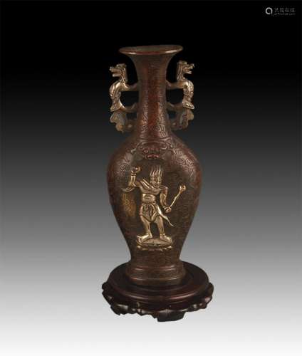 A FINE CHARACTER PATTERN CARVING BRONZE VASE