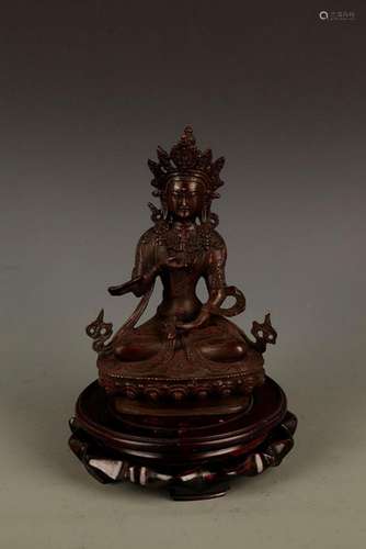 A FINELY CARVED TIBETAN VAJRASATTVA BUDDHA