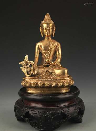 A FINE TIBETAN BUDDHISM BHAIṢAJYAGURU STATUE