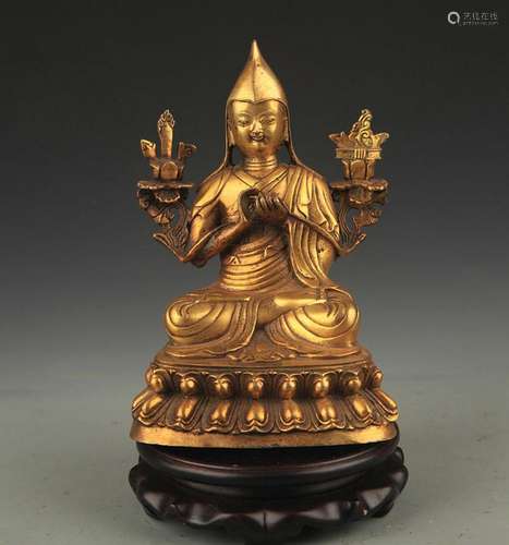 A FINE BRONZE STATUE IN FIGURE OF JE TSONGKHAPA