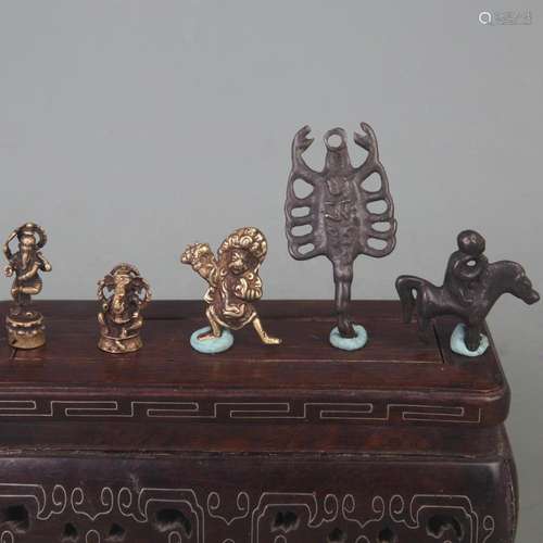 SET OF TIBETAN BUDDHISM VAJRA AND INSTRUMENTS