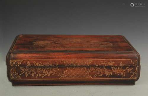 A GILT LACQUER HAPPINESS WOODEN BOX WITH COVER