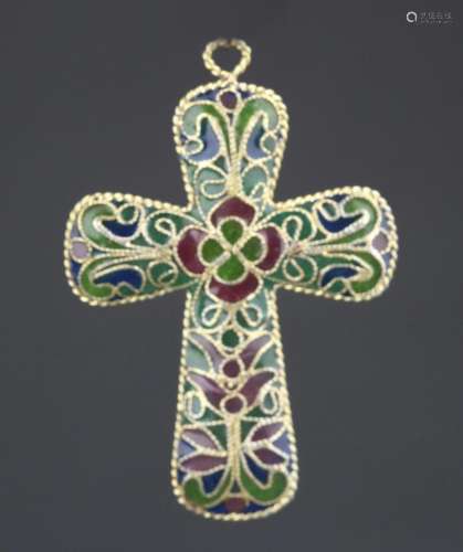 A FINE CLOISONNE ENAMEL CROSS NECKLACE PENDANT