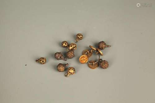 SET OF CARVED BRONZE BUTTON