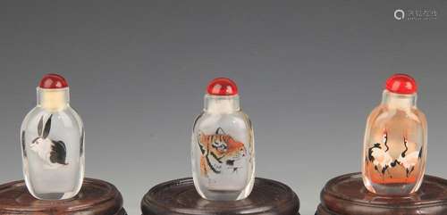 GROUP OF THREE INNER PAINTED GLASS SNUFF BOTTLE