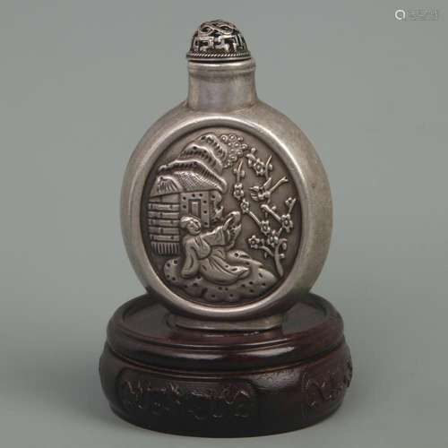 A FINE CHARACTER PATTERN WHITE BRONZE SNUFF BOTTLE