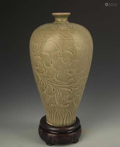 YAO ZHOU KILN PEONY FLOWER CARVING PORCELAIN VASE