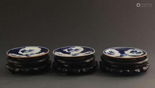 GROUP OF THREE SAUCE COLOR GLAZED PORCELAIN PLATE
