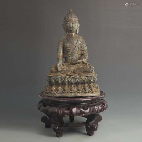 A FINE BRONZE GAUTAMA BUDDHA STATUE