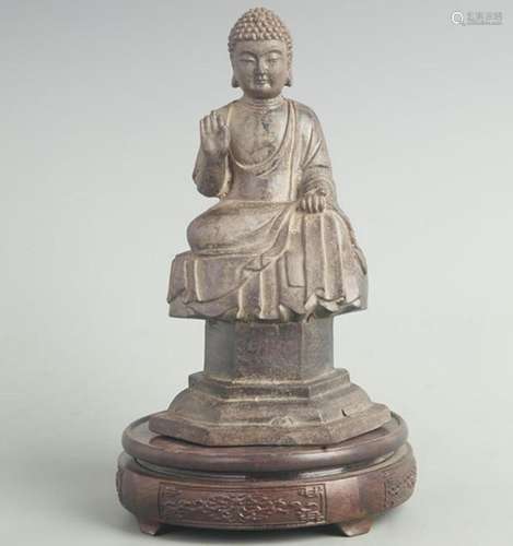 A FINE BRONZE GAUTAMA BUDDHA STATUE