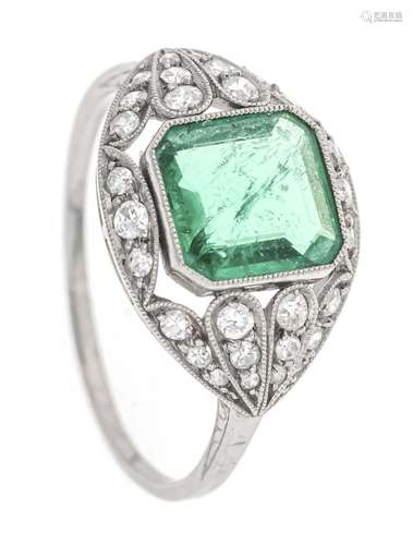 Art Deco emerald ring platinum