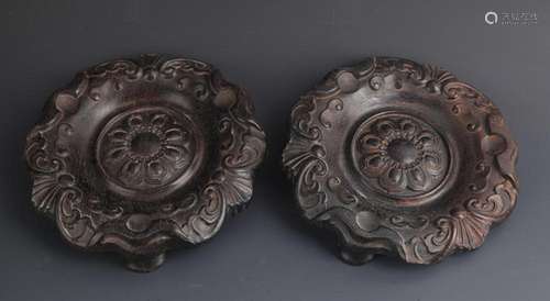 PAIR OF FINELY CARVED ROSEWOOD BASE