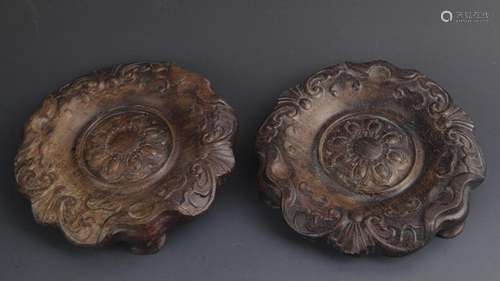 PAIR OF FINELY CARVED ROSEWOOD BASE