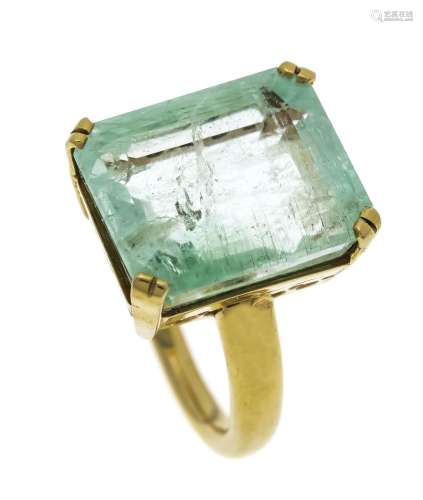 Emerald ring GG 750/000 with a