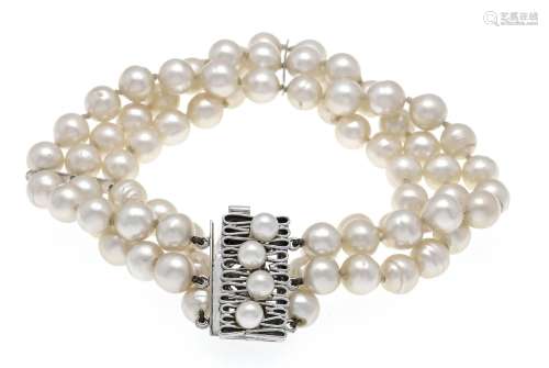 3-row Akoya pearl bracelet with