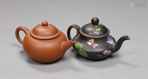 Two Chinese Yixing miniature teapot and a Wedgwood enamelled...