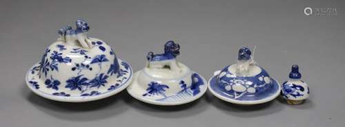 Four Chinese blue and white covers, 19th century