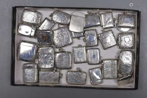 A collection of twenty six mainly early 20th century silver ...