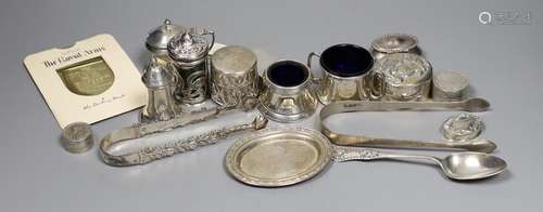 A small group of collectable small silver and white metal it...