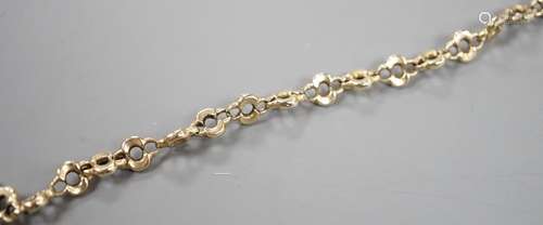 A 9ct shaped link bracelet, 20.5cm, 10.4 grams.