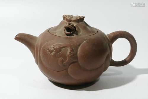 Yunlong pattern purple clay teapot