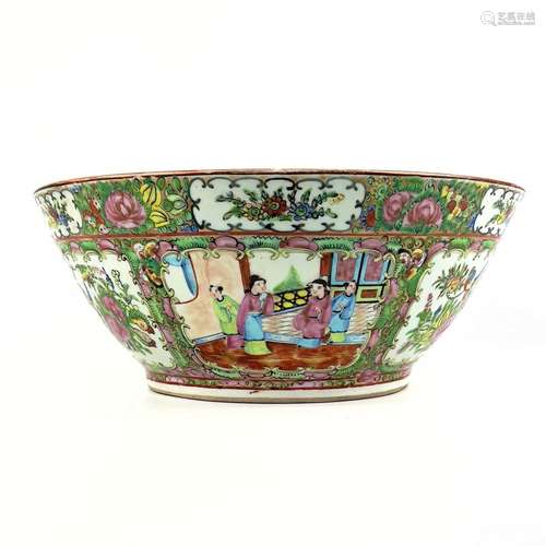 A Chinese Canton porcelain punch bowl, early-mid 20th centur...