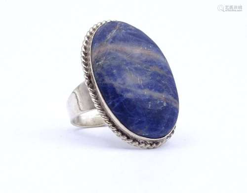 SILBER RING MIT SODALITH CABOCHON, OFFENE RINGSCHIENE, 9,2G.