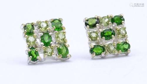 PAAR OHRSTECKER MIT CHROMDIOPSIDE UND PERIDOTS