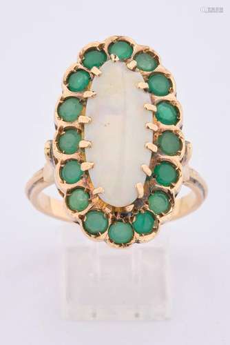 Ring, GG 585, Opal, 16 Smaragde, RM 17, 5.81