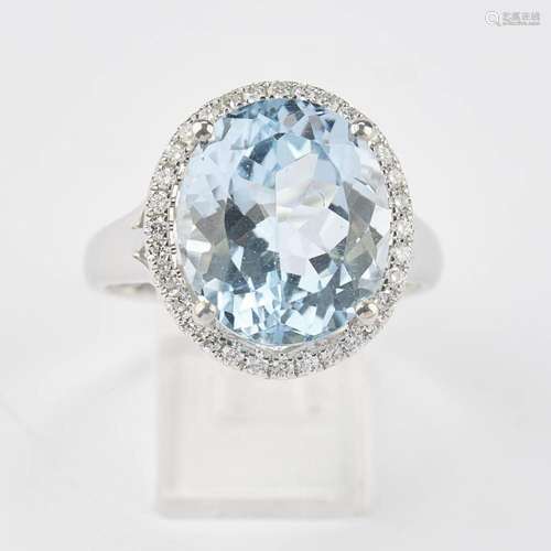 Ring, WG 750, Topas ca. 7.20 ct., 32 Brillan