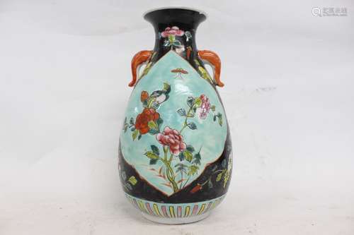 Chinese Famille Rose Porcelain Vase,Mark