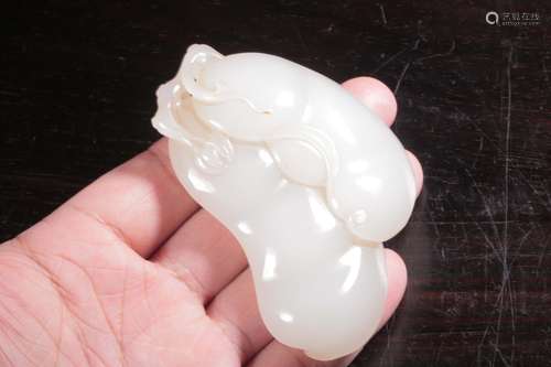 Chinese Hetian White Jade Carved Bean Pod